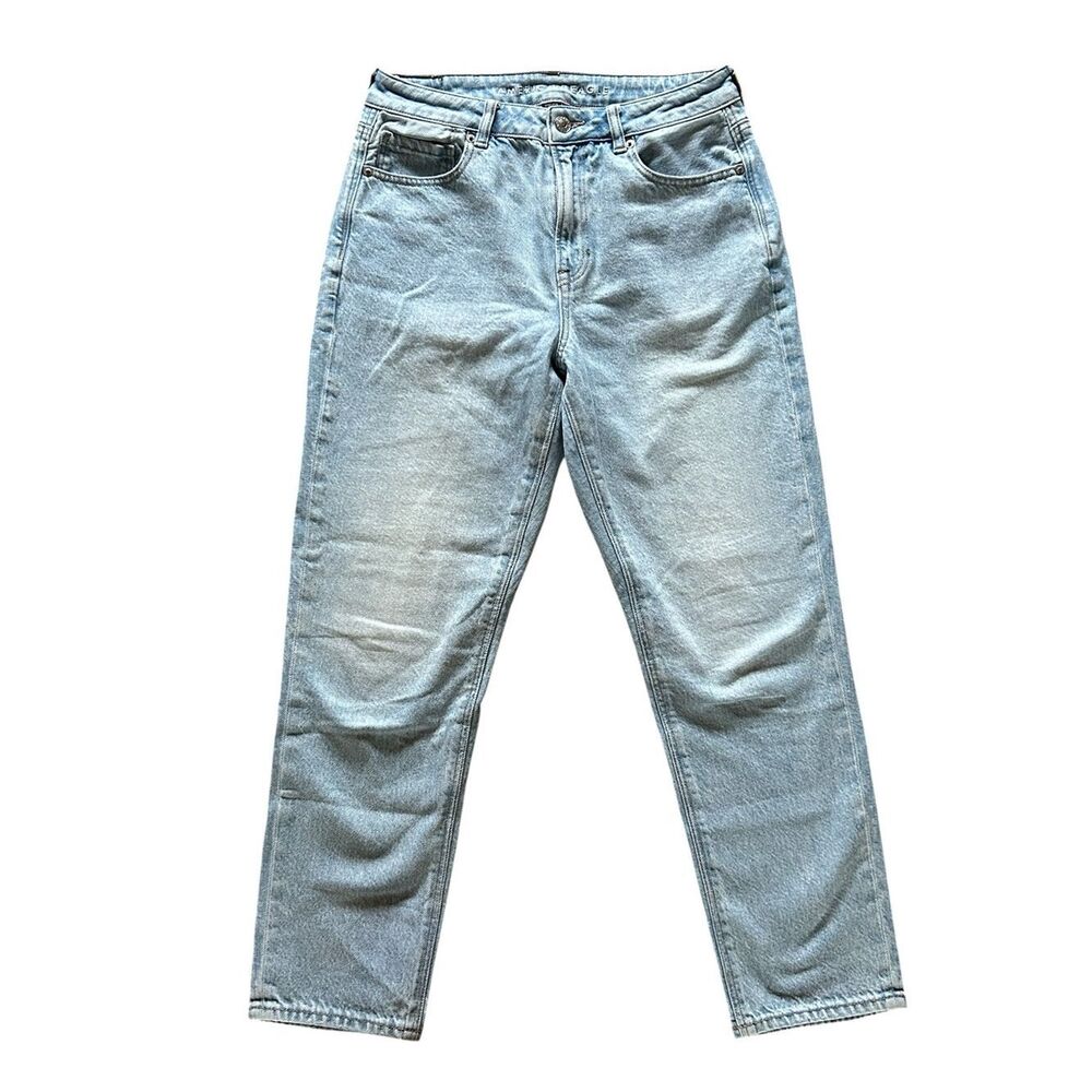 American Eagle Light Wash Mom Jeans